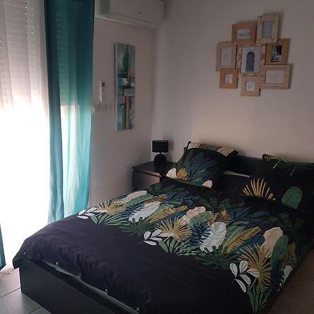 Dependance 29M2 Climatisee Apartman Saint-Gilles  Kültér fotó